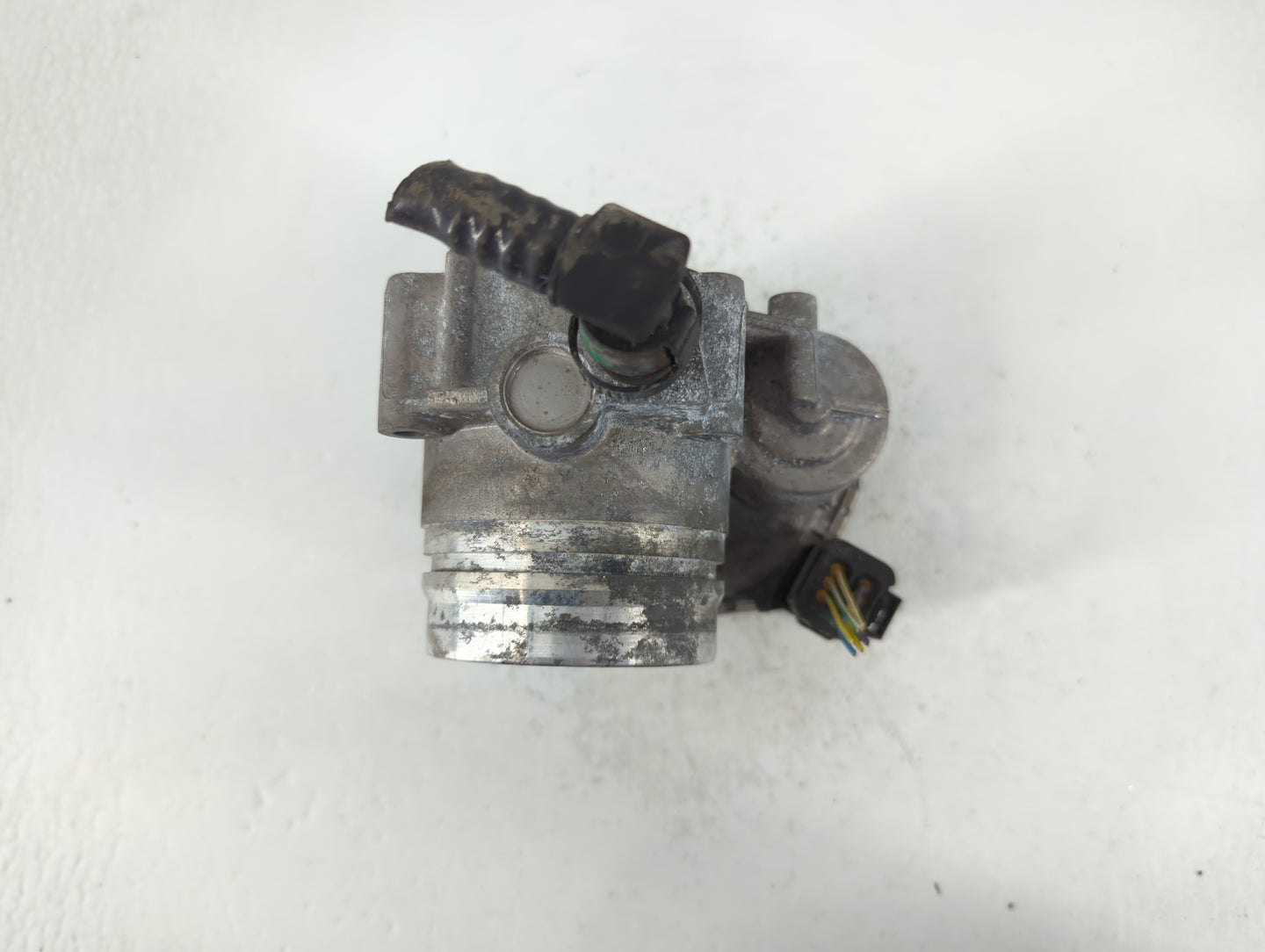 2012-2016 Bmw 528i Throttle Body P/N:1354 7588625-02 Fits Fits 2012 2013 2014 2015 2016 2017 2018 OEM Used Auto Parts - Oemu
