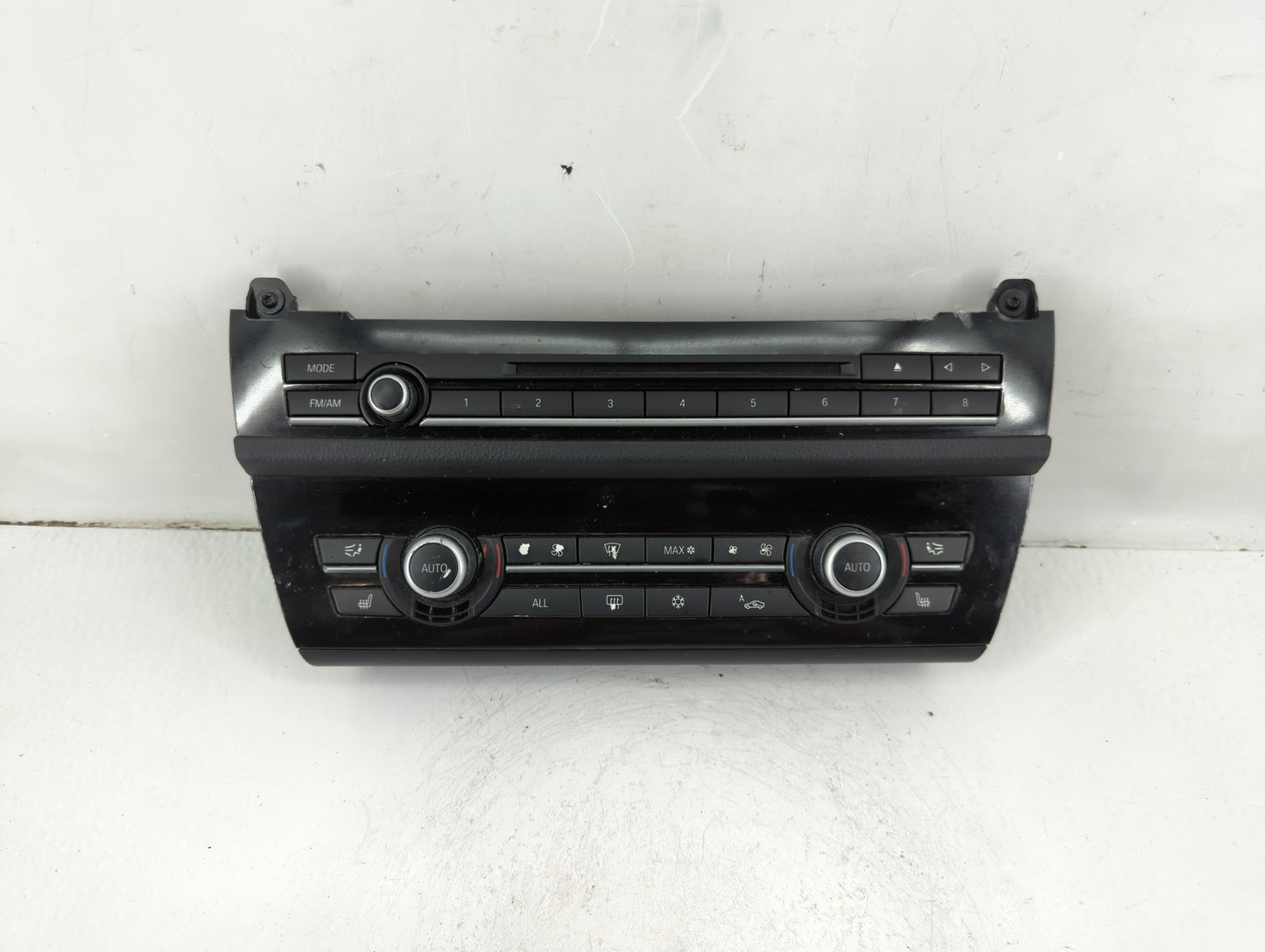 2011-2012 Bmw 535i Radio AM FM Cd Player Receiver Replacement P/N:9285333-01 Fits Fits 2011 2012 OEM Used Auto Parts - Oemus