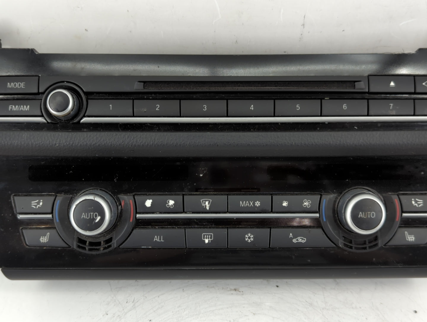 2011-2012 Bmw 535i Radio AM FM Cd Player Receiver Replacement P/N:9285333-01 Fits Fits 2011 2012 OEM Used Auto Parts - Oemus