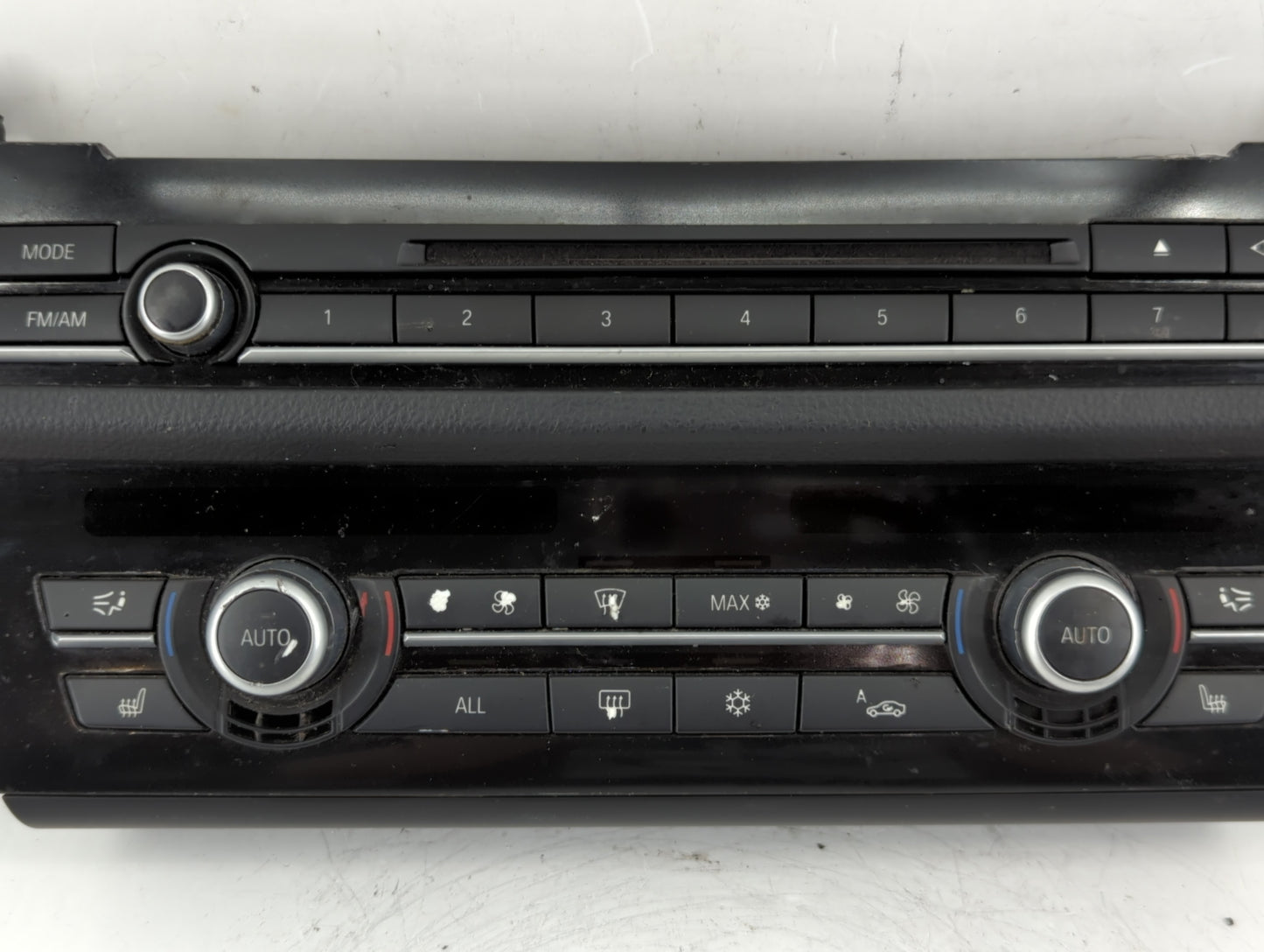 2011-2012 Bmw 535i Radio AM FM Cd Player Receiver Replacement P/N:9285333-01 Fits Fits 2011 2012 OEM Used Auto Parts - Oemus