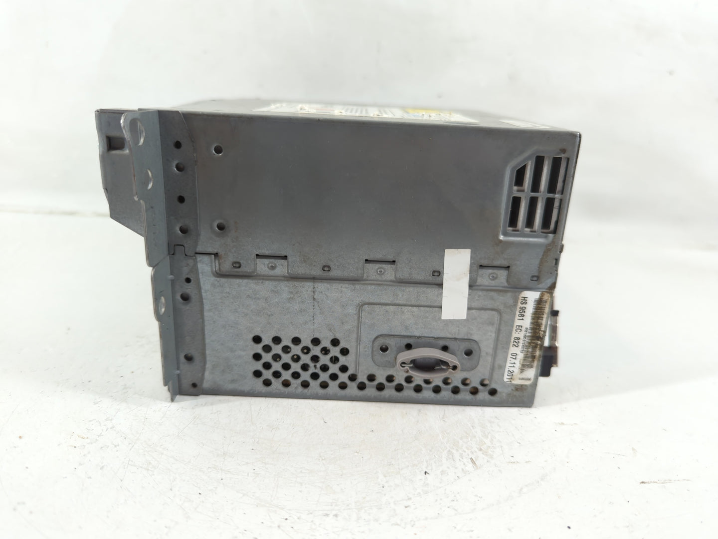 2011-2012 Bmw 535i Radio AM FM Cd Player Receiver Replacement P/N:CI 927457101 Fits Fits 2011 2012 OEM Used Auto Parts - Oem