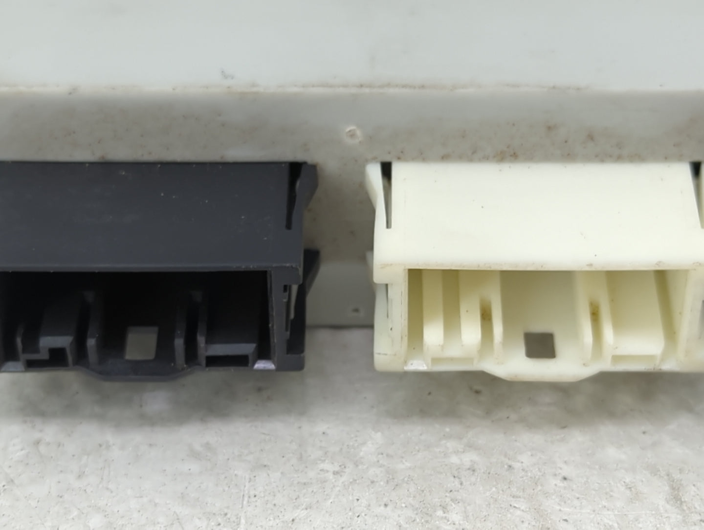 2011-2016 Bmw 535i Tailgate Control Module - Oemusedautoparts1.com