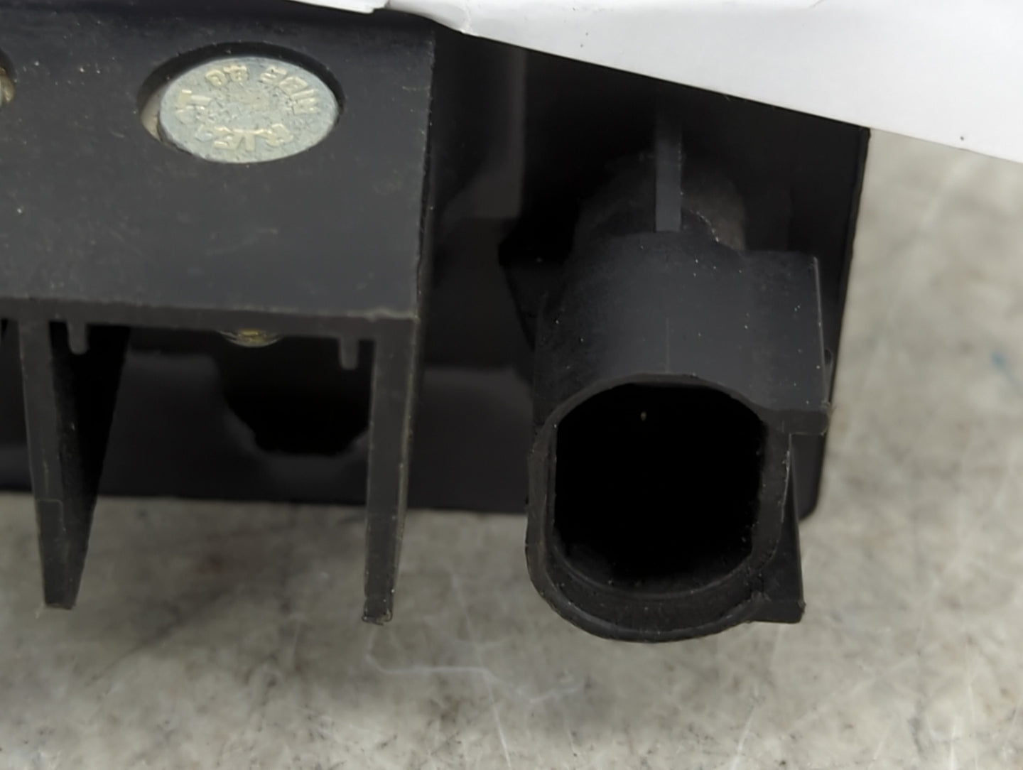 2012 Bmw 535i Cooling Fan Control Module V23132-a2001-x26|7661503/01 - Oemusedautoparts1.com