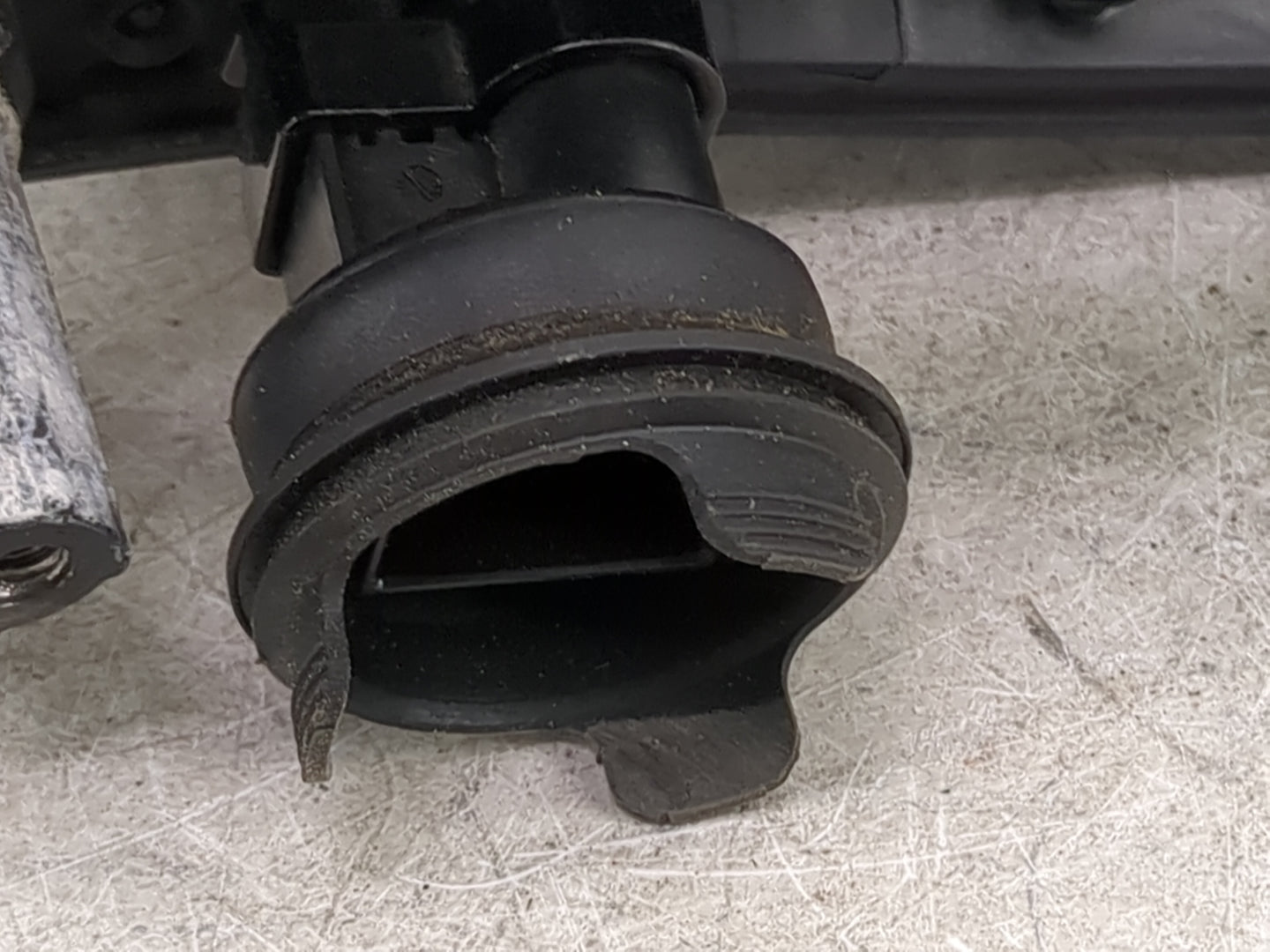 2011-2012 Bmw 535i Driver Side View Mirror - Left Door Mirror OEM Used - Oemusedautoparts1.com