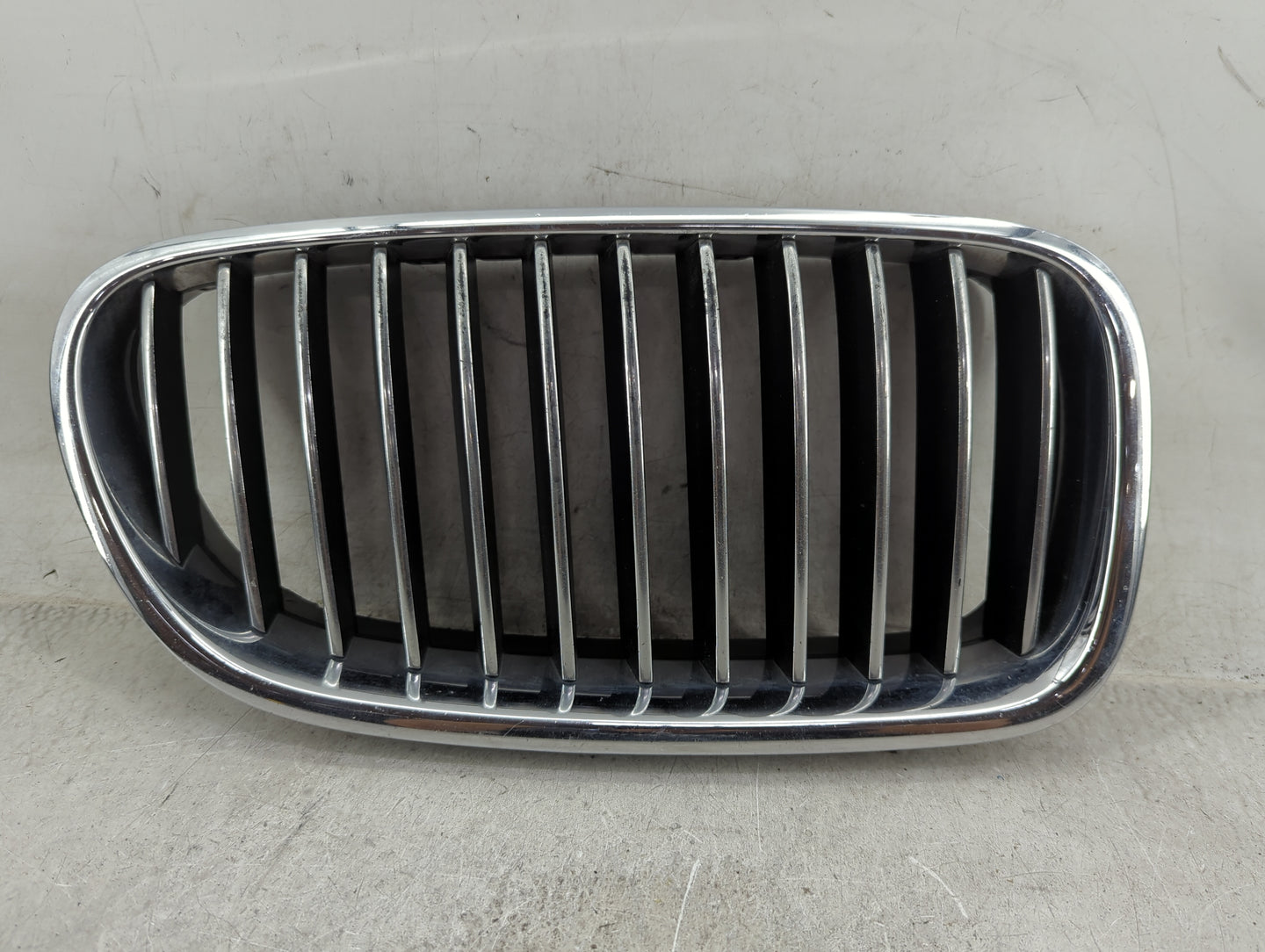 2011-2013 Bmw 535i Front Grille Bumper Not Included 1459869 - Oemusedautoparts1.com