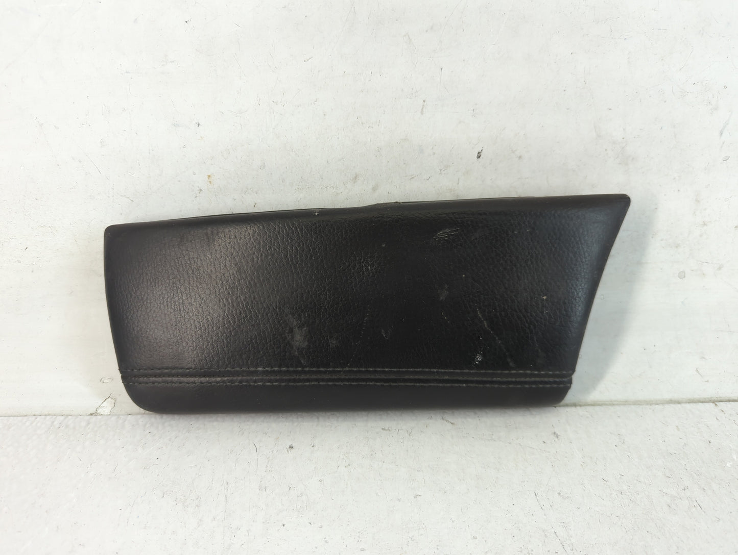 2012 Bmw 535i Center Console Armrest Cover Lid P/N:3840890-011 Fits OEM Used Auto Parts - Oemusedautoparts1.com