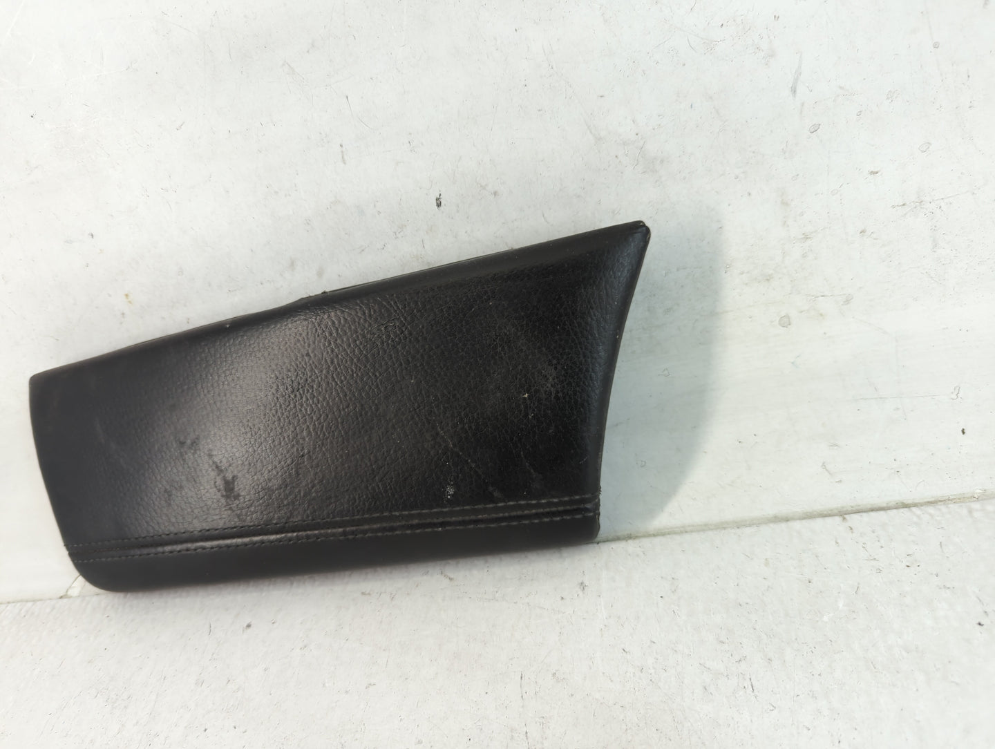 2012 Bmw 535i Center Console Armrest Cover Lid P/N:3840890-011 Fits OEM Used Auto Parts - Oemusedautoparts1.com