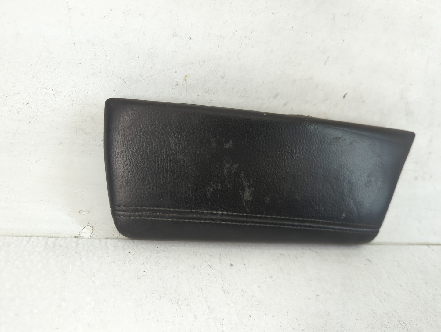 2012 Bmw 535i Center Console Armrest Cover Lid P/N:3840890-011 Fits OEM Used Auto Parts - Oemusedautoparts1.com
