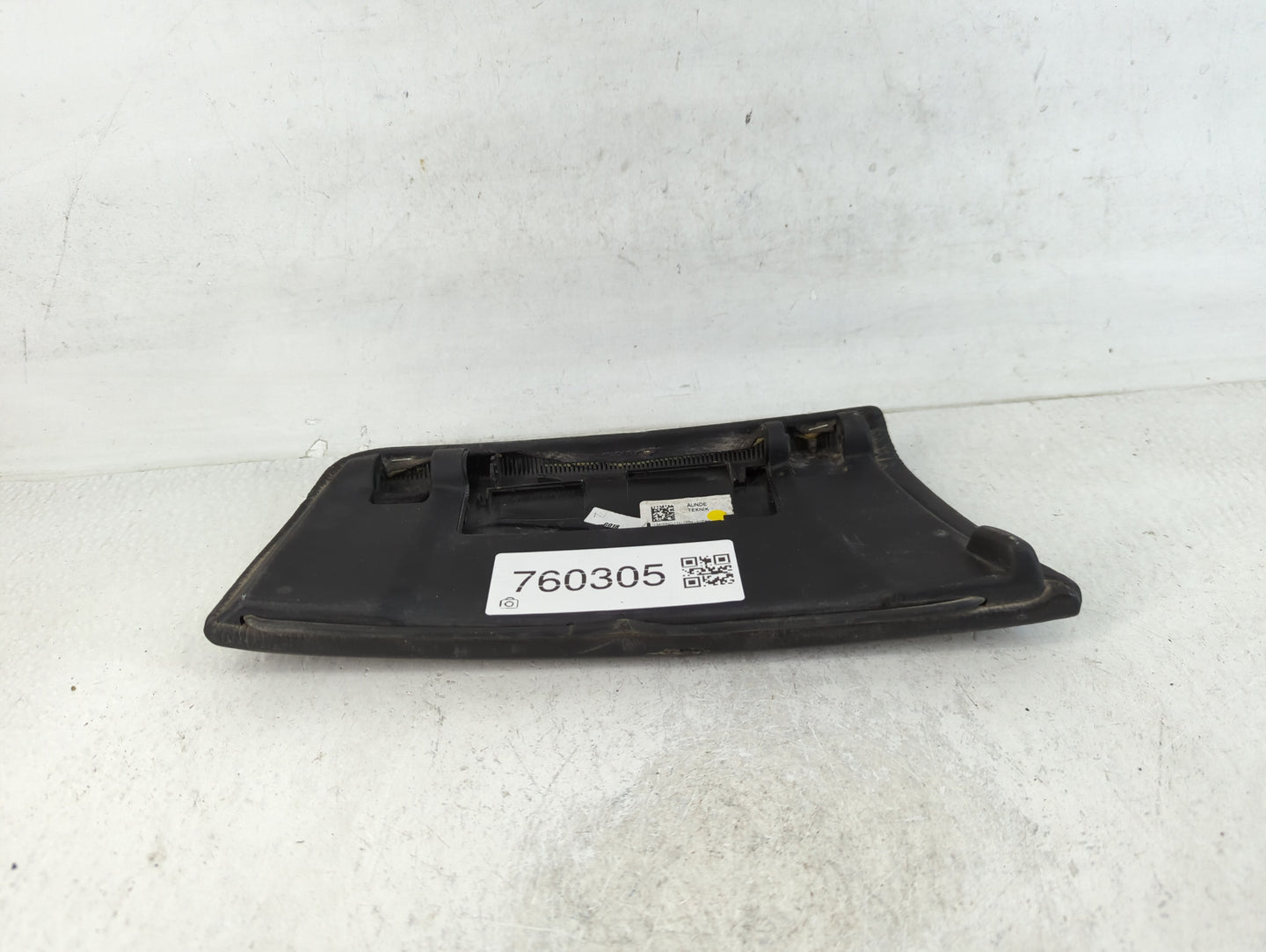 2012 Bmw 535i Center Console Armrest Cover Lid P/N:3840890-011 Fits OEM Used Auto Parts - Oemusedautoparts1.com