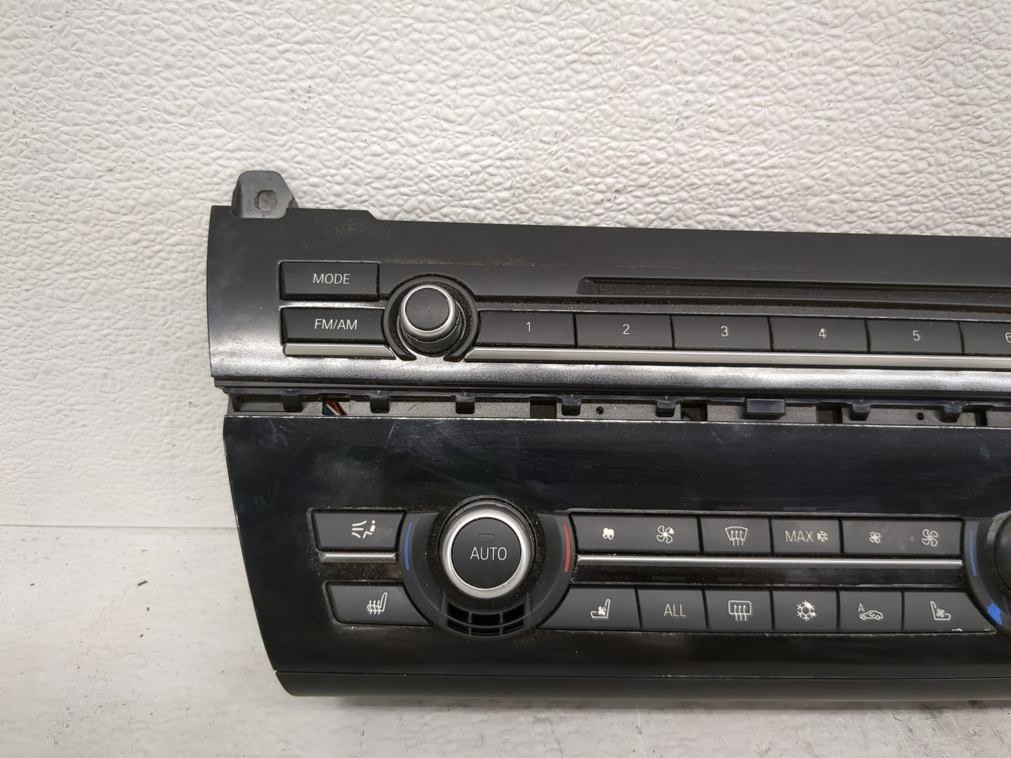 2011-2015 Bmw 550i Climate Control Module Temperature AC/Heater Replacement Fits Fits 2011 2012 2013 2014 2015 2016 OEM Used