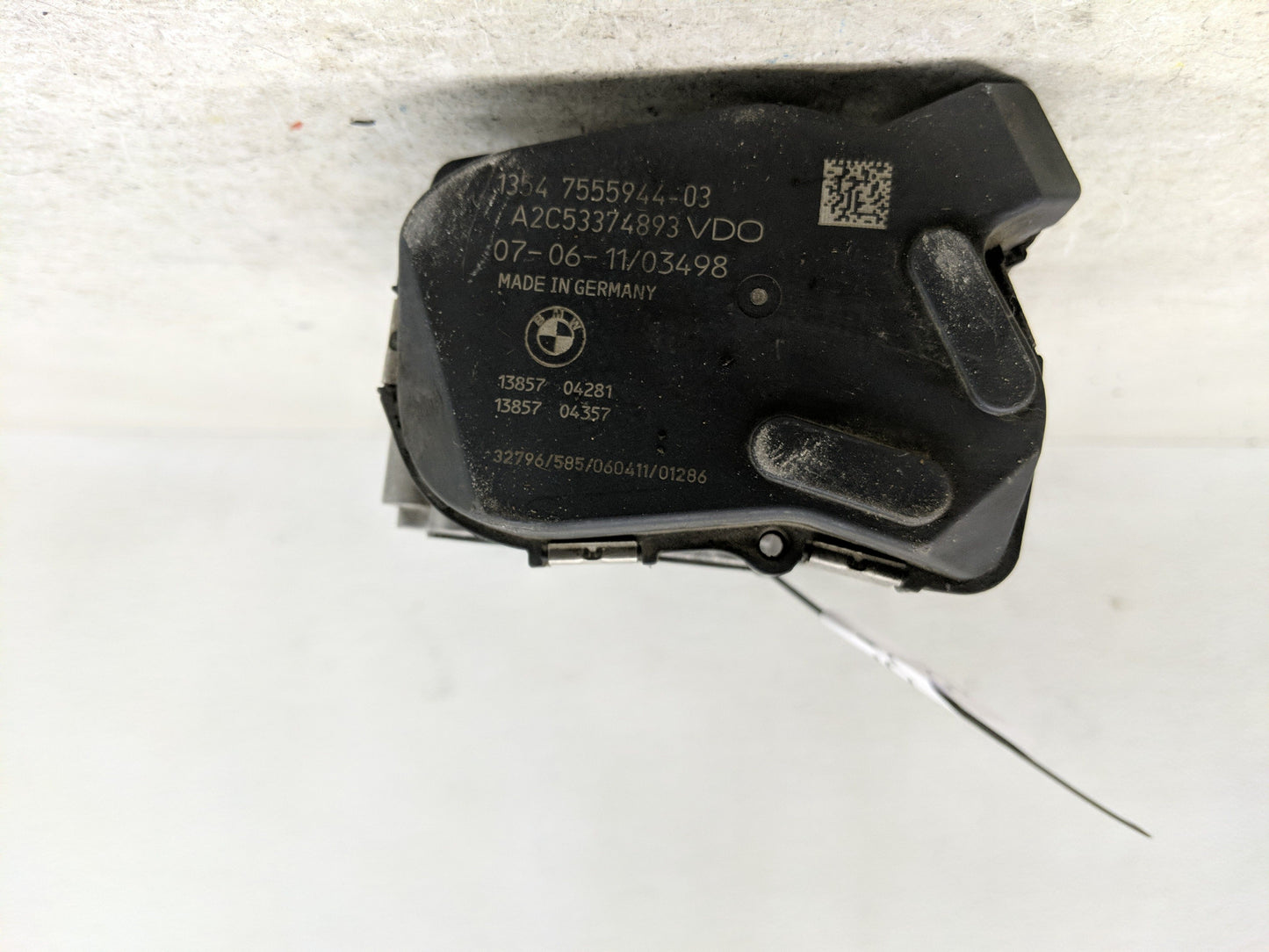 2010-2016 Bmw 550i Throttle Body P/N:7555944-03 Fits Fits 2008 2009 2010 2011 2012 2013 2014 2015 2016 2017 2018 2019 OEM Us