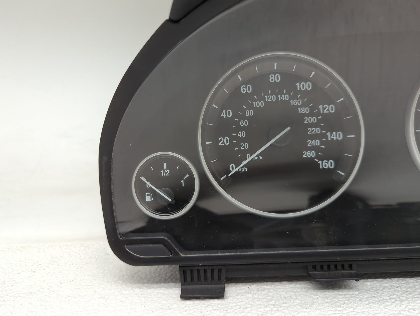 2012-2013 Bmw 550i Instrument Cluster Speedometer Gauges P/N:9285193-01 2358686-04, 3000197539, 25811511 Fits Fits 2011 2012