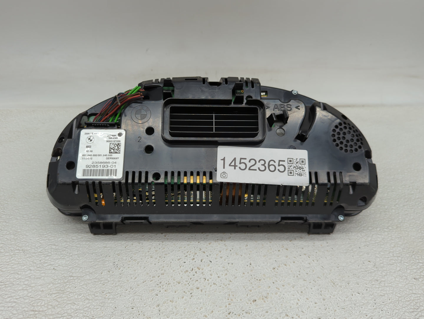 2012-2013 Bmw 550i Instrument Cluster Speedometer Gauges P/N:9285193-01 2358686-04, 3000197539, 25811511 Fits Fits 2011 2012