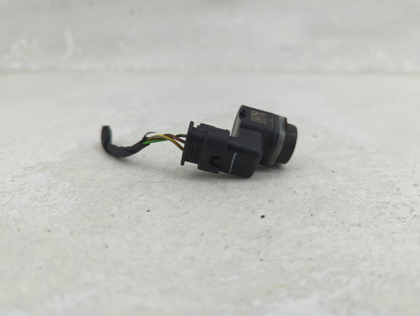 2012 Bmw 550i Front Park Assist Sensor Black 1456219 - Oemusedautoparts1.com