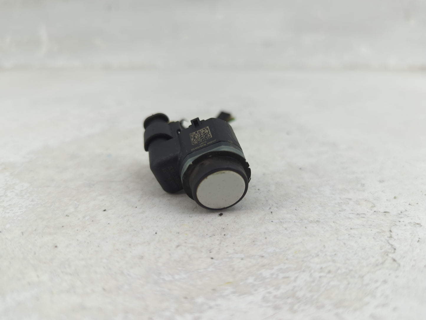 2012 Bmw 550i Front Park Assist Sensor Black 1456219 - Oemusedautoparts1.com
