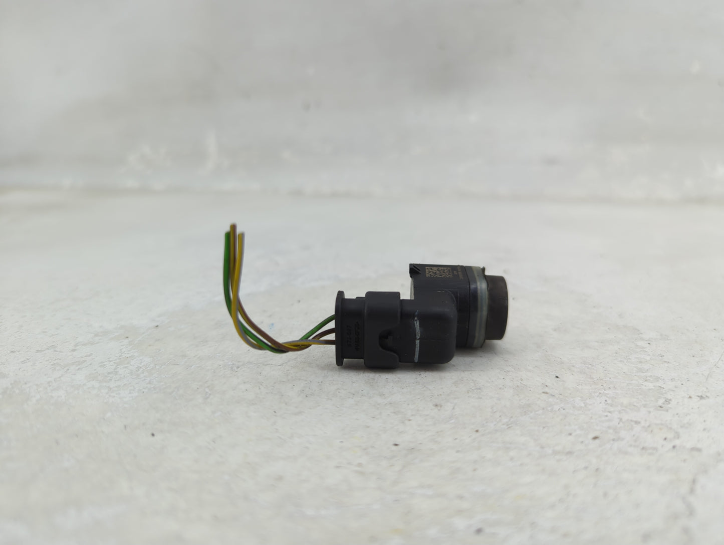 2012 Bmw 550i Front Park Assist Sensor Black - Oemusedautoparts1.com