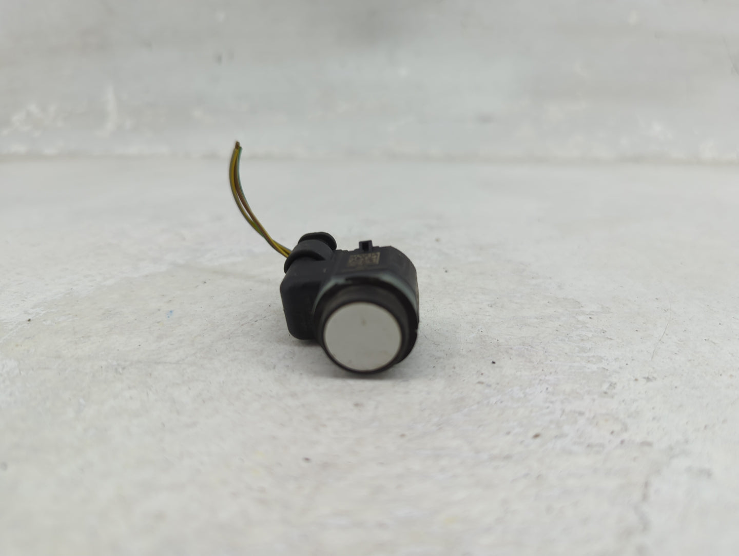 2012 Bmw 550i Front Park Assist Sensor Black - Oemusedautoparts1.com