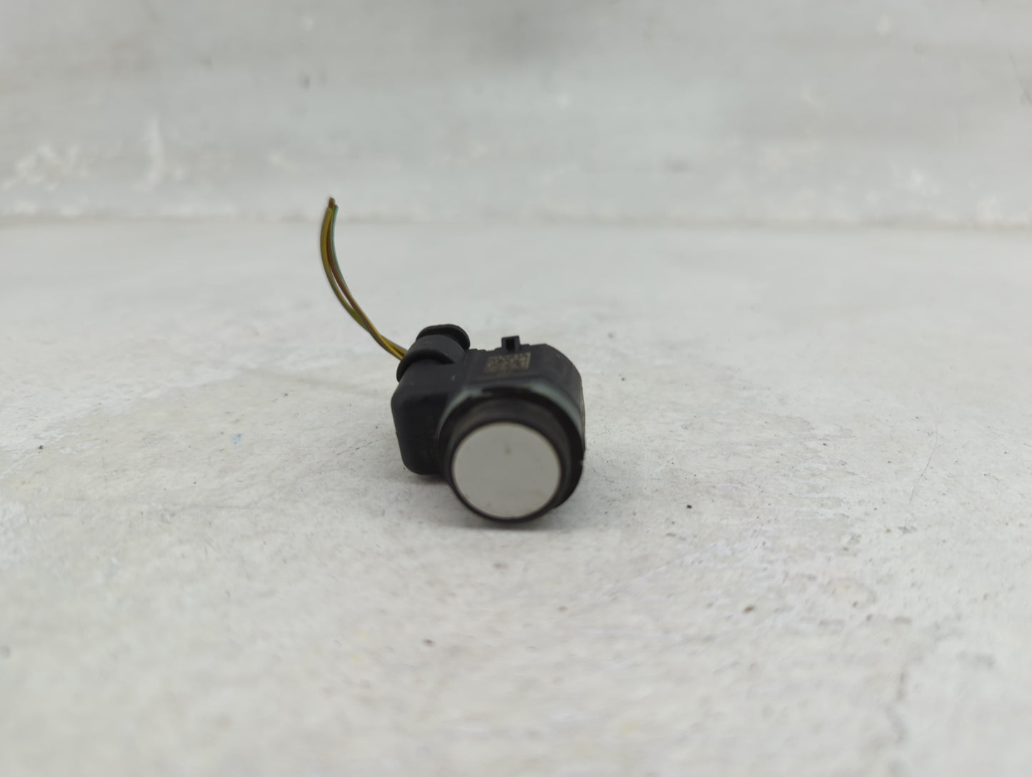 2012 Bmw 550i Front Park Assist Sensor Black - Oemusedautoparts1.com