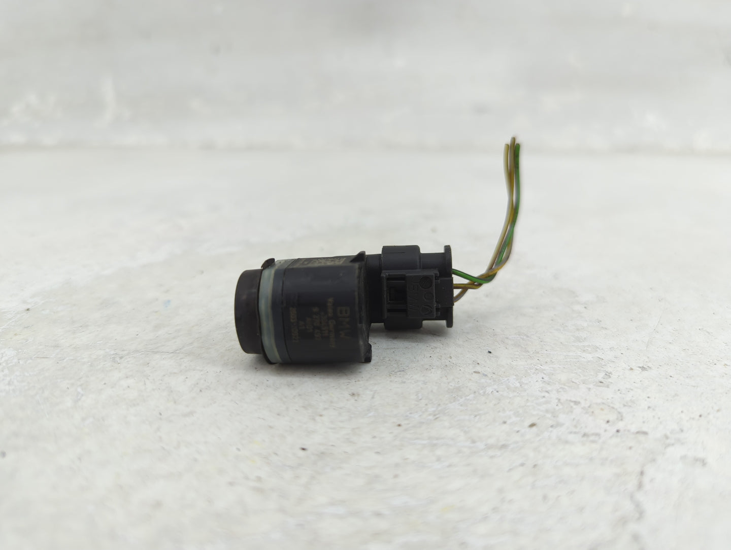 2012 Bmw 550i Front Park Assist Sensor Black - Oemusedautoparts1.com