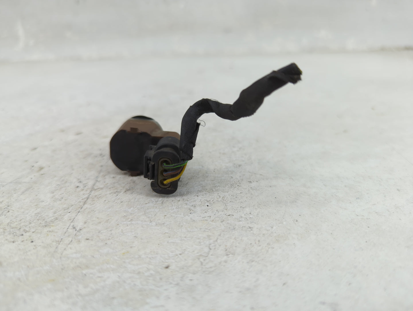 2012 Bmw 550i Front Park Assist Sensor Brown - Oemusedautoparts1.com