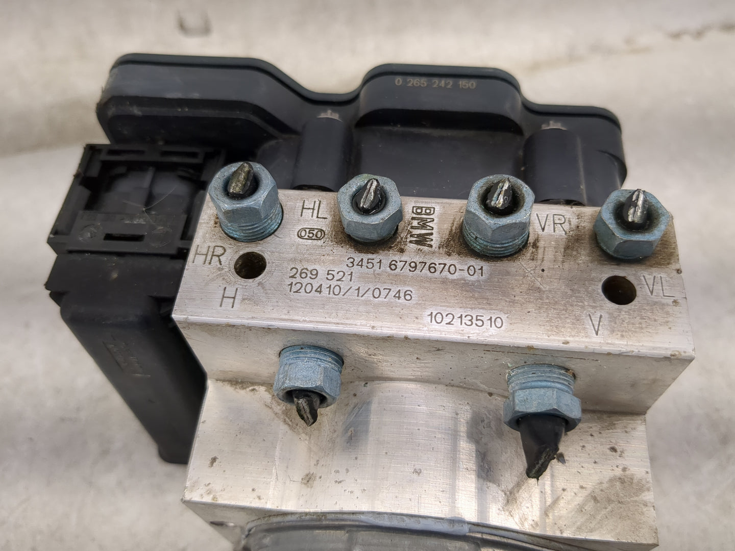 2012-2016 Bmw 550i ABS Pump Control Module Replacement P/N:6797670-01 Fits Fits 2012 2013 2014 2015 2016 2017 2018 OEM Used 