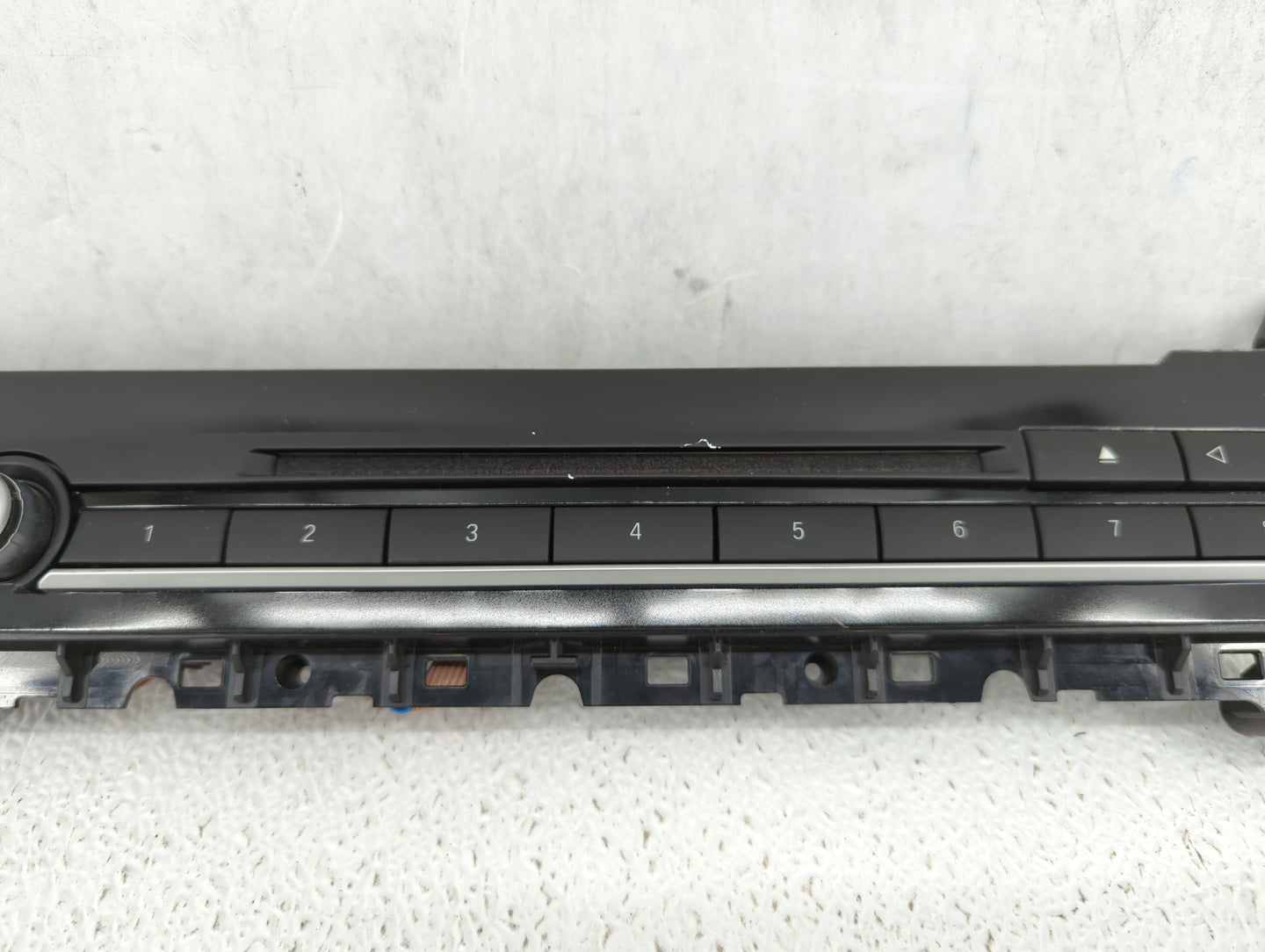 2011-2012 Bmw 550i Radio AM FM Cd Player Receiver Replacement P/N:9263749 9241241, C873768, 65577501 Fits Fits 2011 2012 OEM