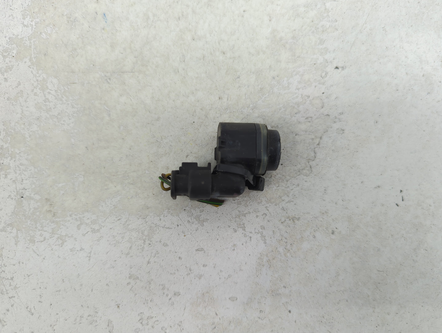 2012 Bmw 650 Front Park Assist Sensor Black - Oemusedautoparts1.com