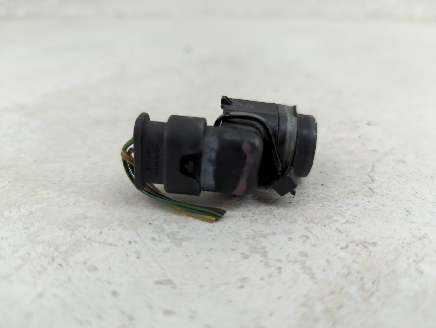 2012 Bmw 650 Front Park Assist Sensor Black - Oemusedautoparts1.com