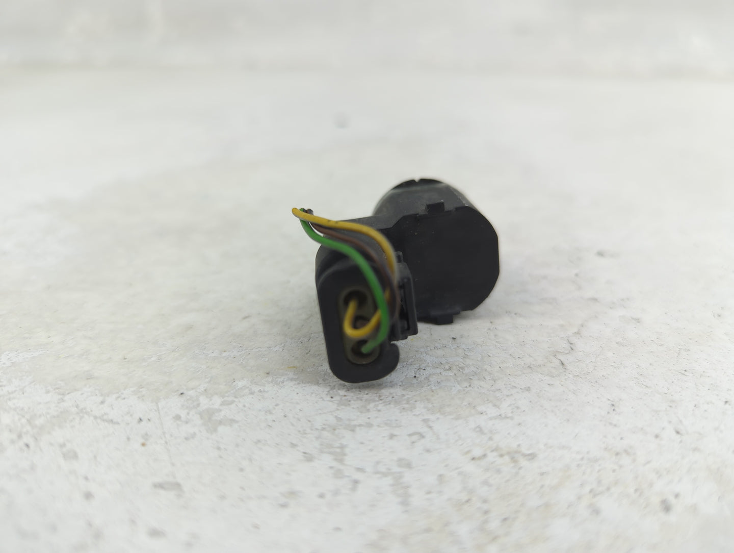 2012 Bmw 650 Front Park Assist Sensor Black - Oemusedautoparts1.com