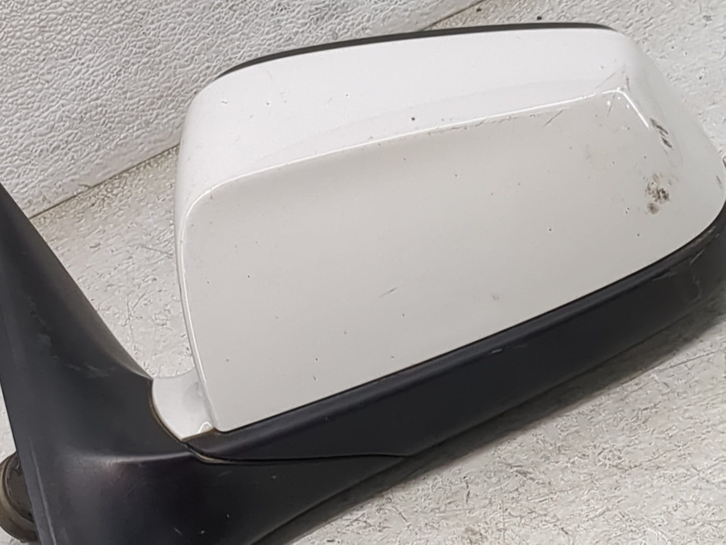 2012-2015 Bmw 650 Driver Side View Mirror - Left Door Mirror OEM Used - Oemusedautoparts1.com