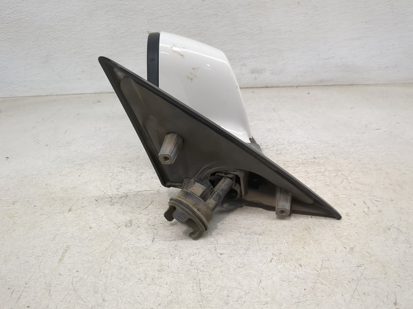 2012-2015 Bmw 650 Driver Side View Mirror - Left Door Mirror OEM Used - Oemusedautoparts1.com