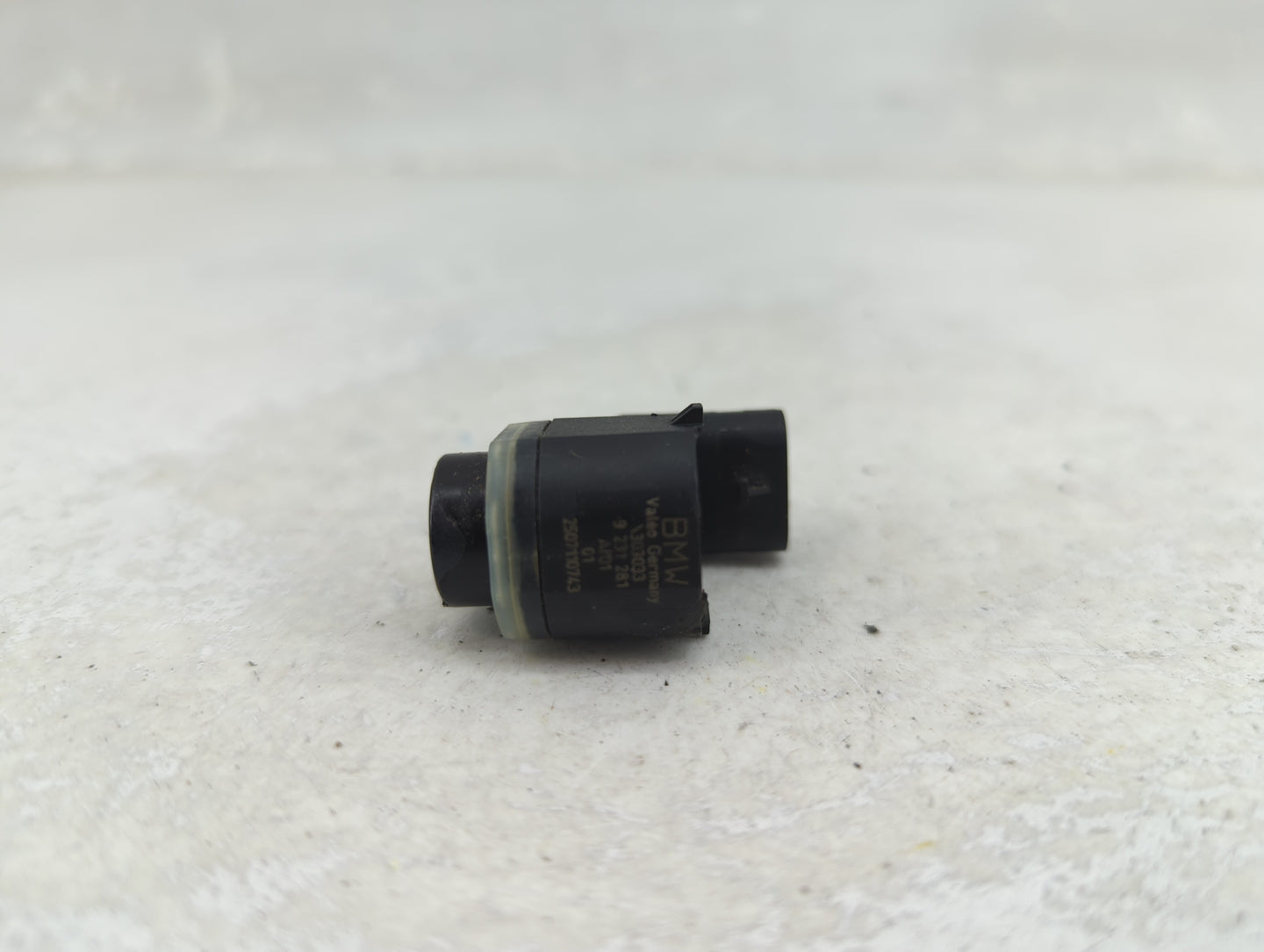 2012 Bmw 650i Front Park Assist Sensor Black 1456297 - Oemusedautoparts1.com