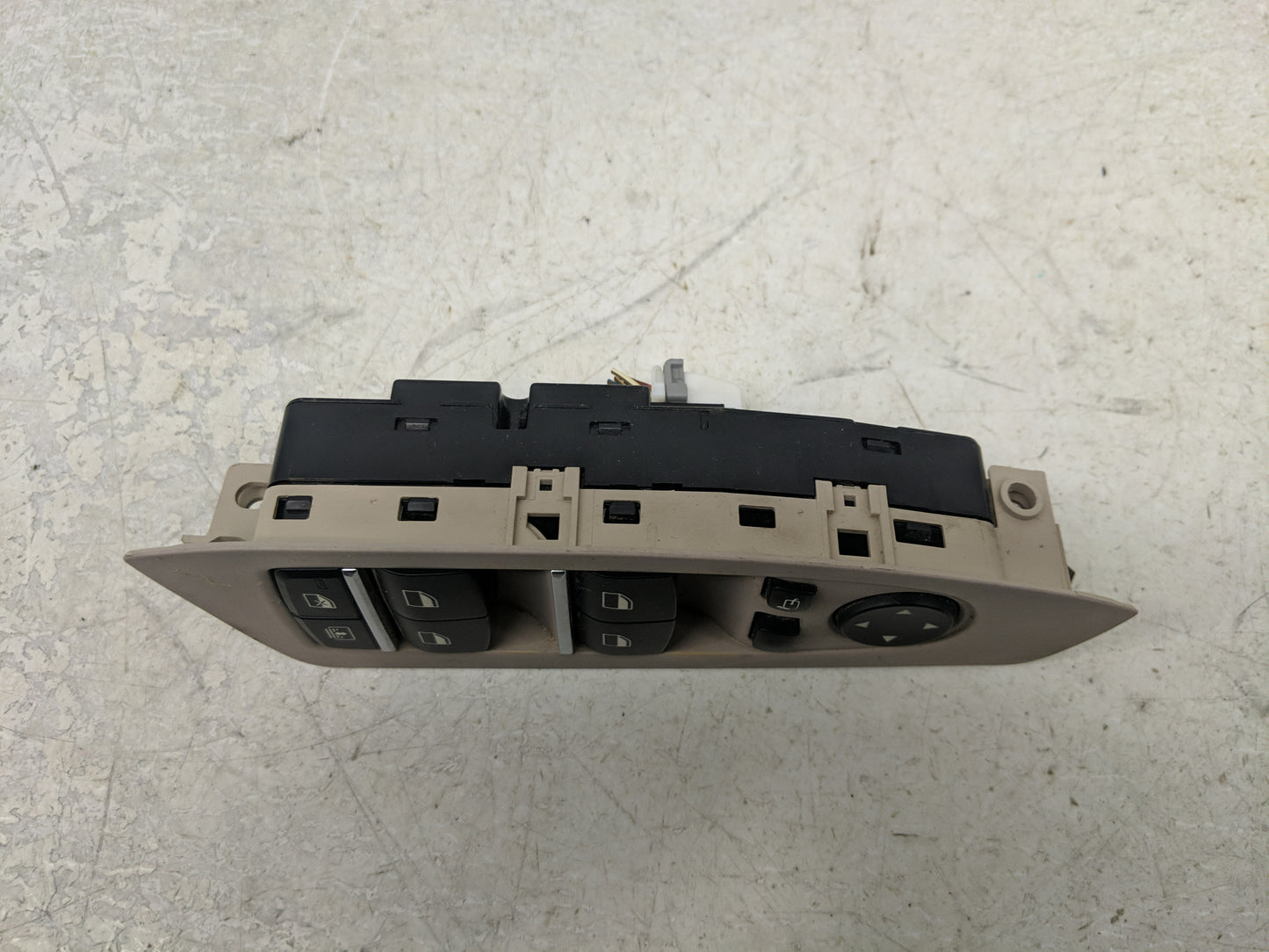2011-2015 Bmw 740i Master Power Window Switch Replacement Driver Side Left P/N:9163611 Fits OEM Used Auto Parts - Oemusedaut