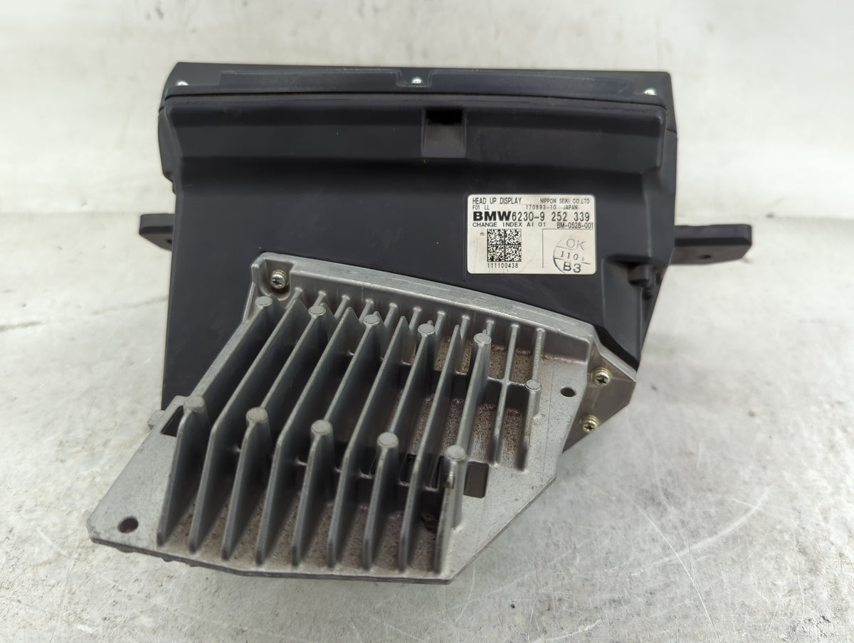 2011-2012 Bmw 740i Information Radio Display Screen - Oemusedautoparts1.com