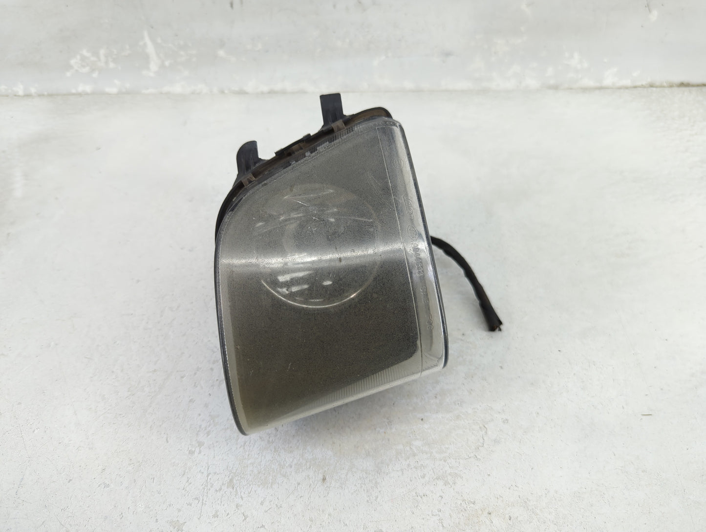 Bmw 750 Passenger Right Oem Fog Light Lamp Black - Oemusedautoparts1.com