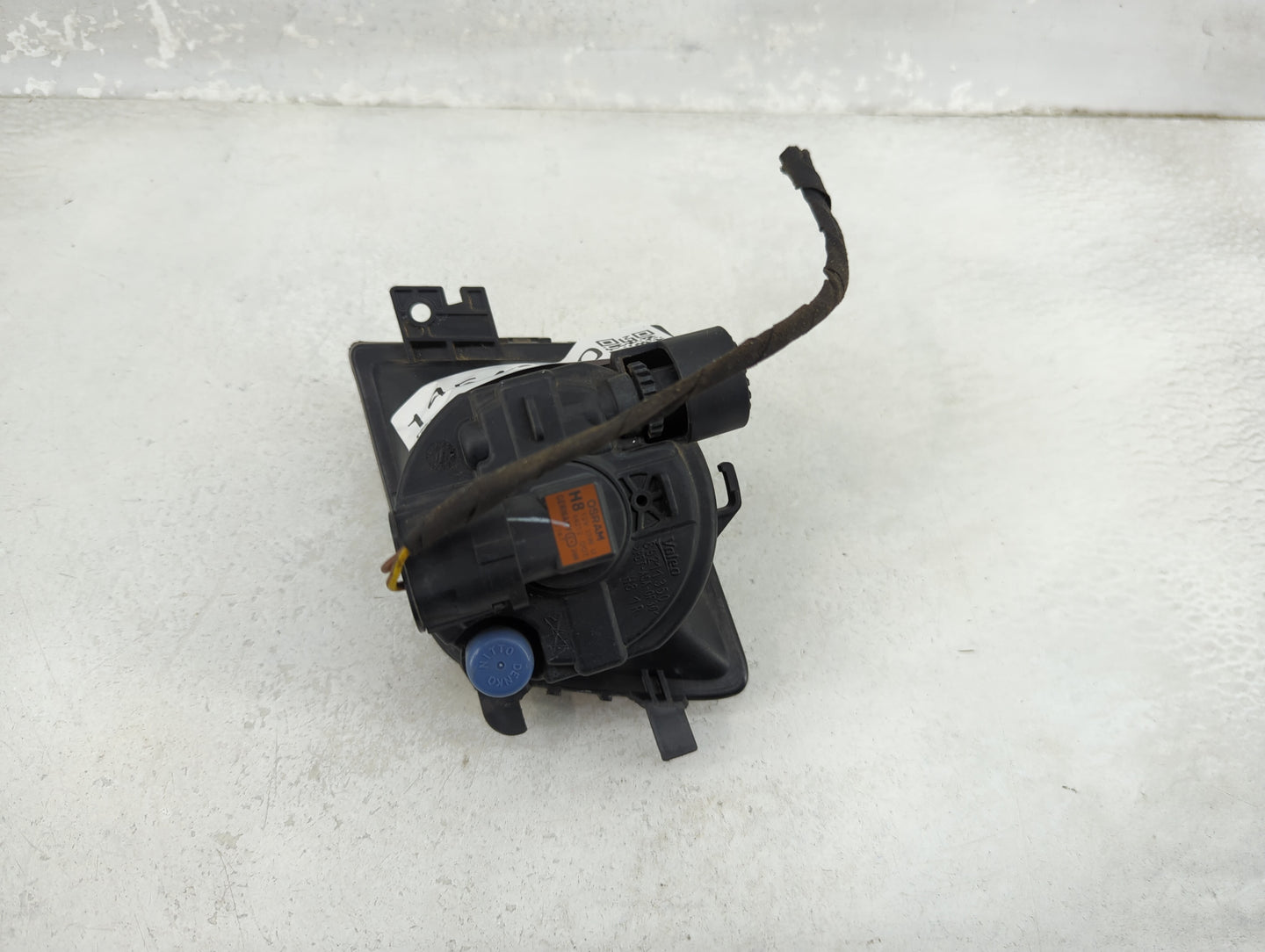 Bmw 750 Passenger Right Oem Fog Light Lamp Black - Oemusedautoparts1.com