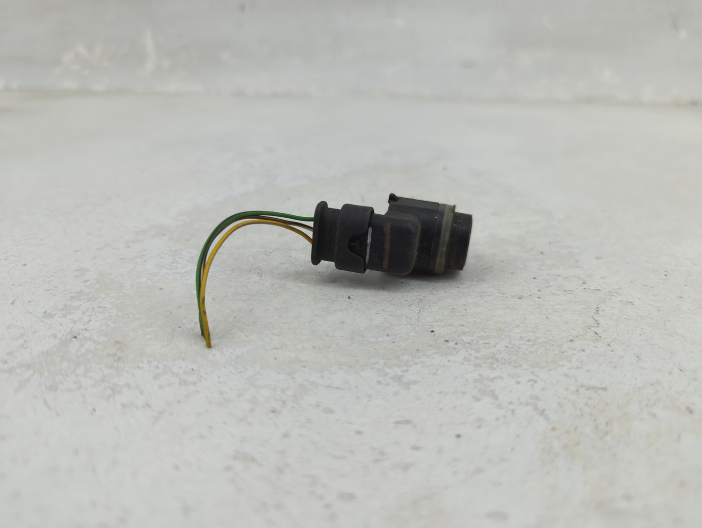 2012 Bmw 750 Front Park Assist Sensor Black 1456450 - Oemusedautoparts1.com