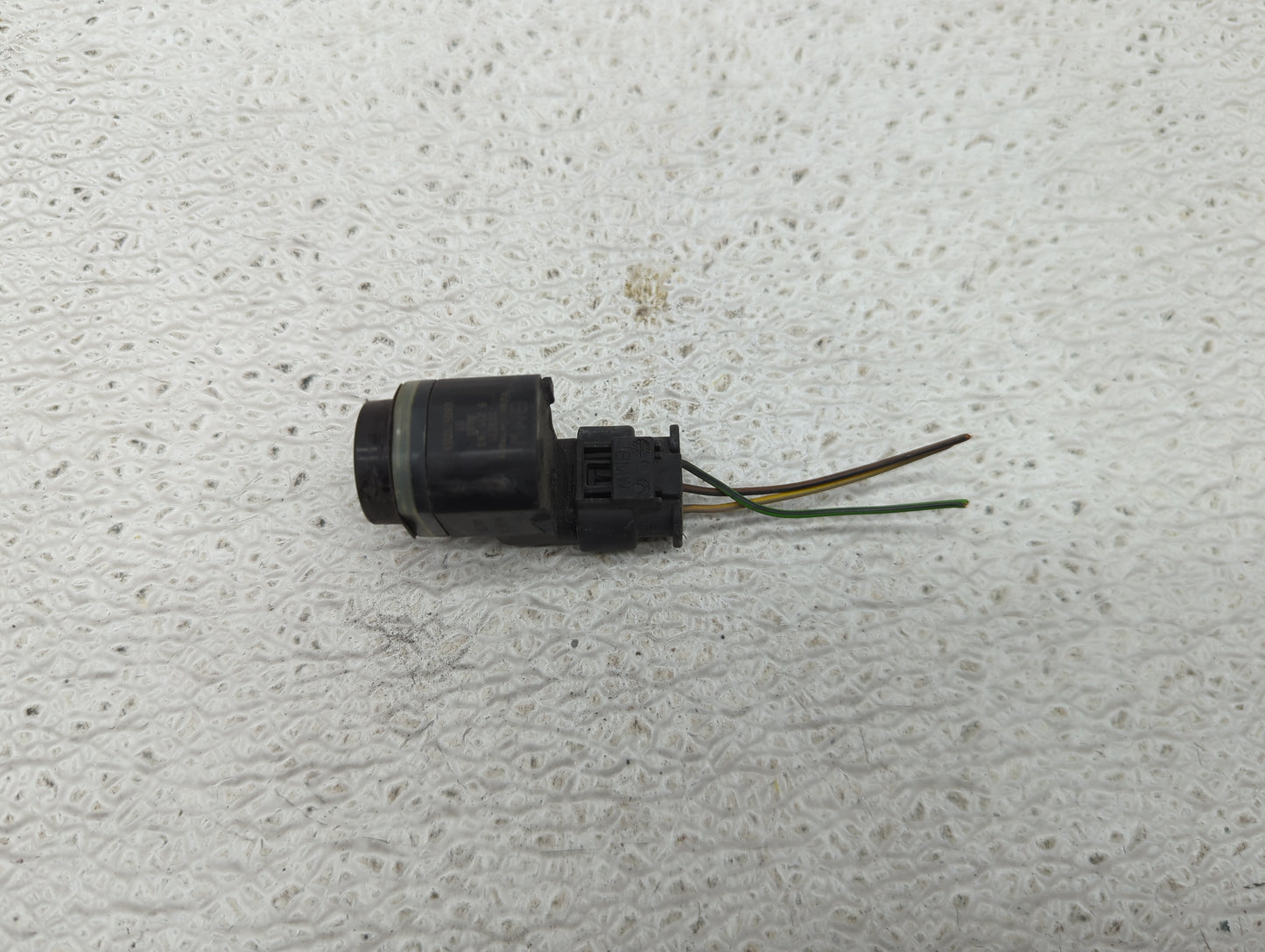 2012 Bmw 750 Front Park Assist Sensor Black - Oemusedautoparts1.com