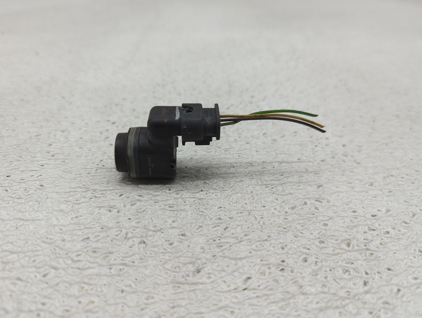2012 Bmw 750 Front Park Assist Sensor Black - Oemusedautoparts1.com