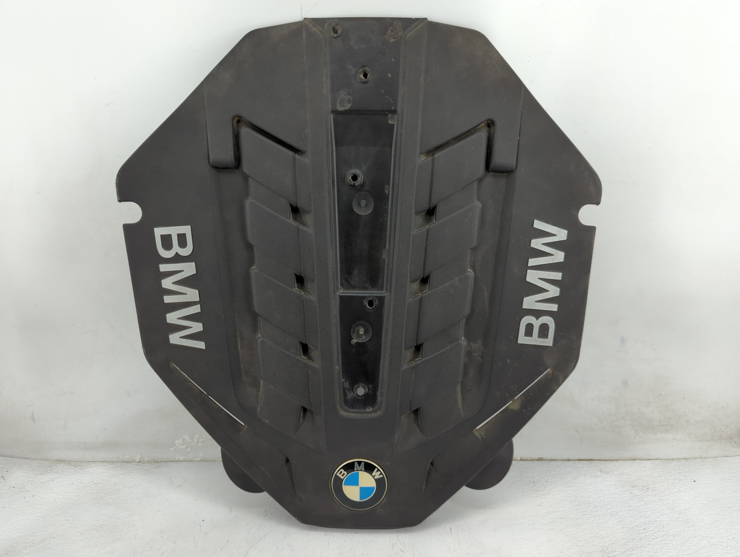 2012 Bmw 750 Engine Cover Black - Oemusedautoparts1.com