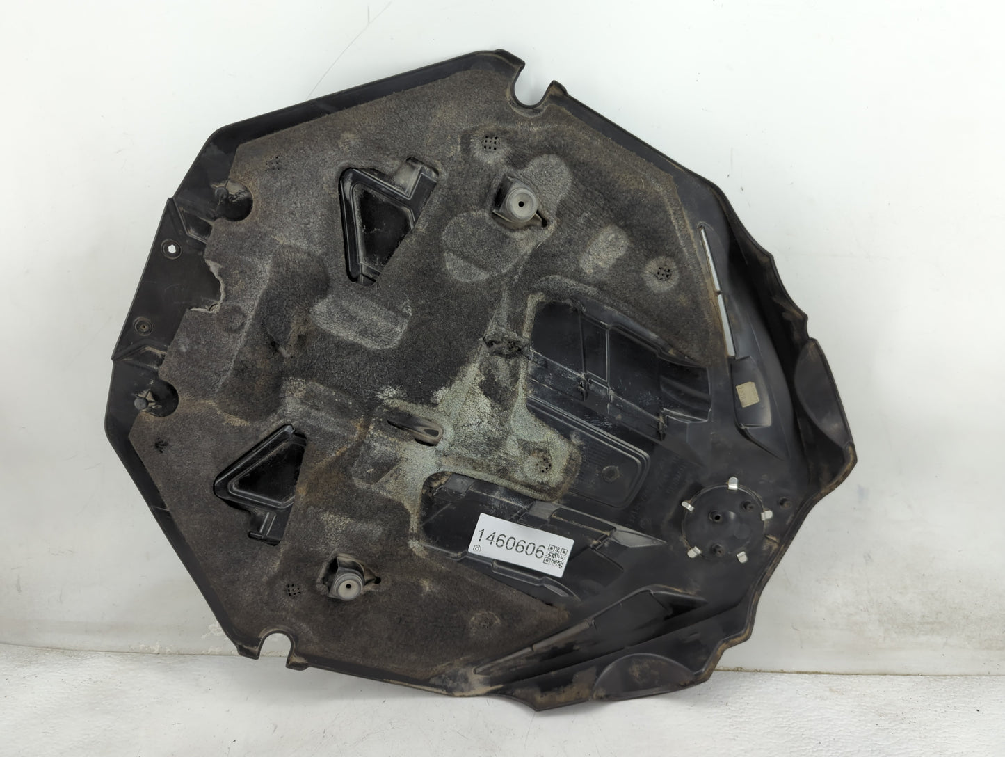 2012 Bmw 750 Engine Cover Black - Oemusedautoparts1.com