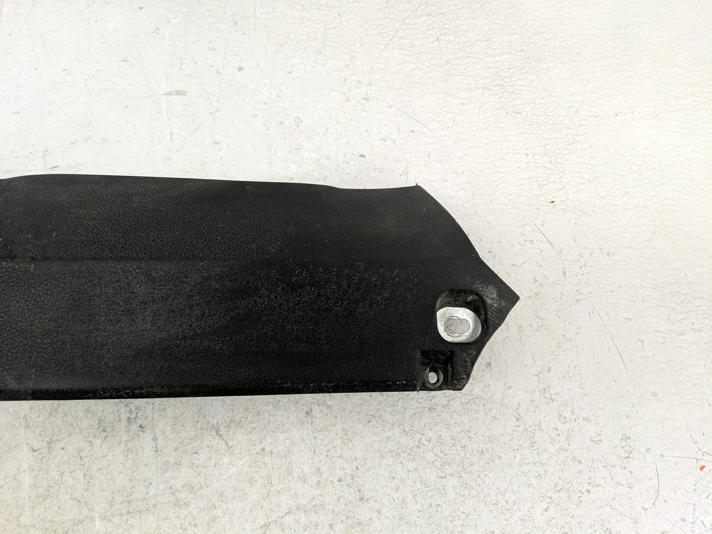 2009-2015 Bmw 750i Air Bag Passenger Right Knee OEM P/N:KU917627608 Fits Fits 2009 2010 2011 2012 2013 2014 2015 OEM Used Au