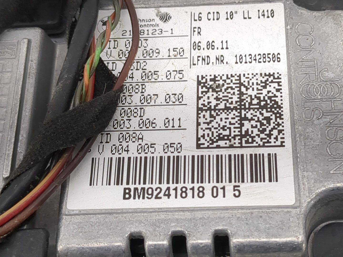 2011-2015 Bmw 750i Radio AM FM Cd Player Receiver Replacement P/N:BM9241818 Fits Fits 2011 2012 2013 2014 2015 OEM Used Auto