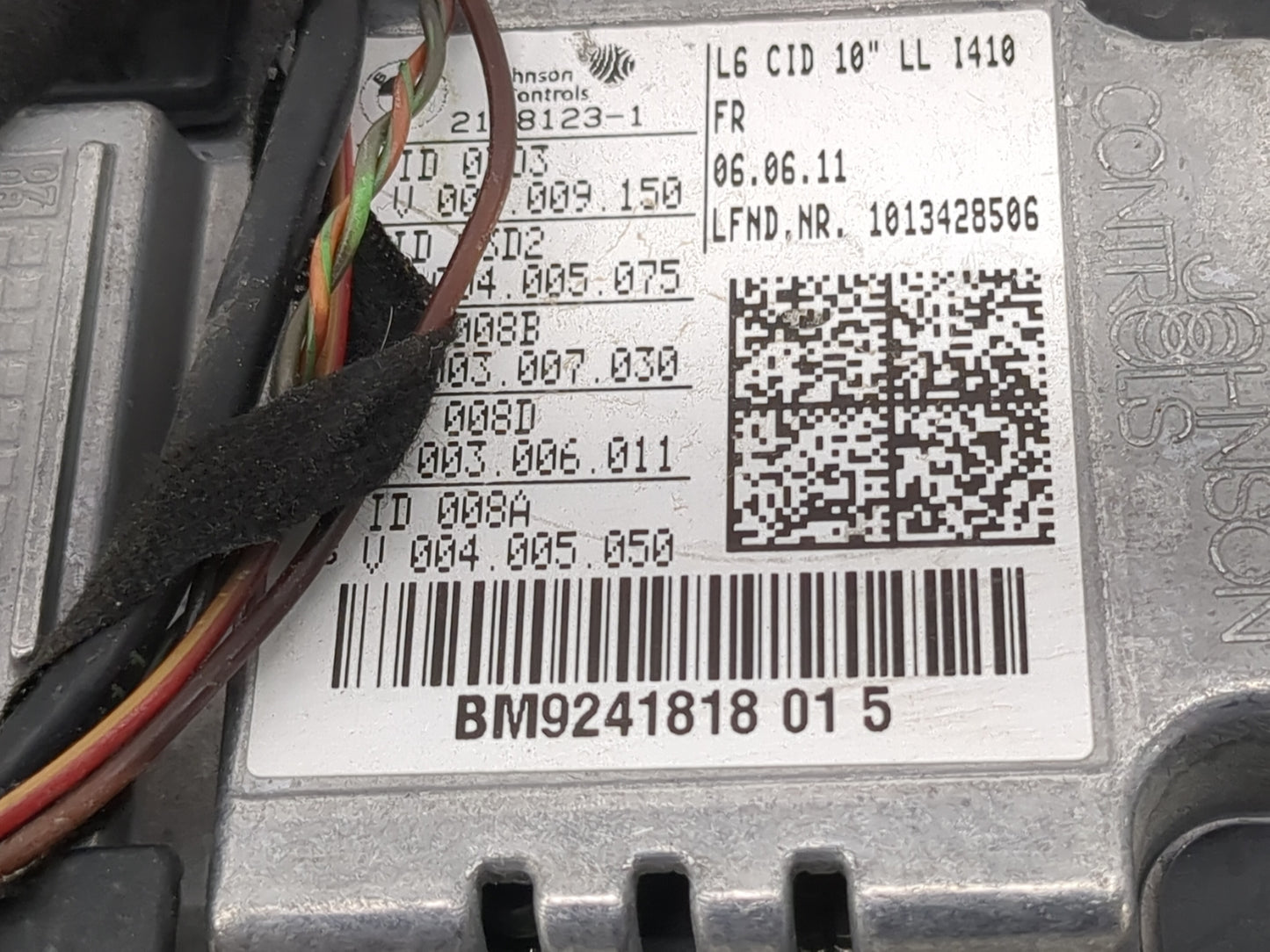 2011-2015 Bmw 750i Radio AM FM Cd Player Receiver Replacement P/N:BM9241818 Fits Fits 2011 2012 2013 2014 2015 OEM Used Auto