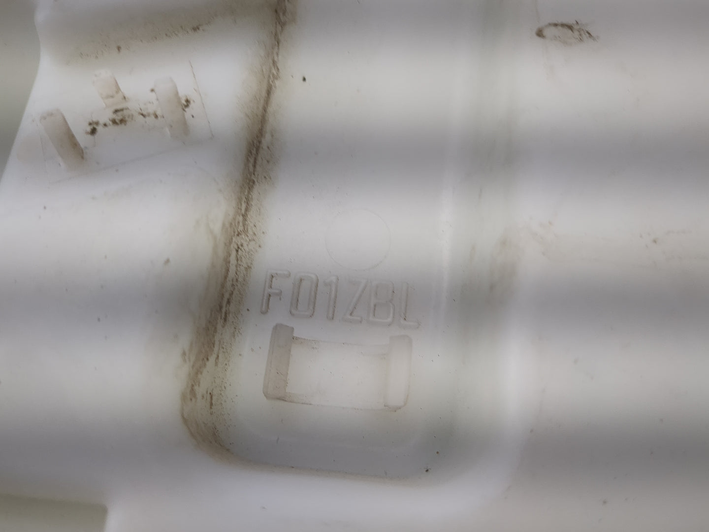 2009-2015 Bmw 750i Windshield Washer Fluid Reservoir Bottle Oem - Oemusedautoparts1.com