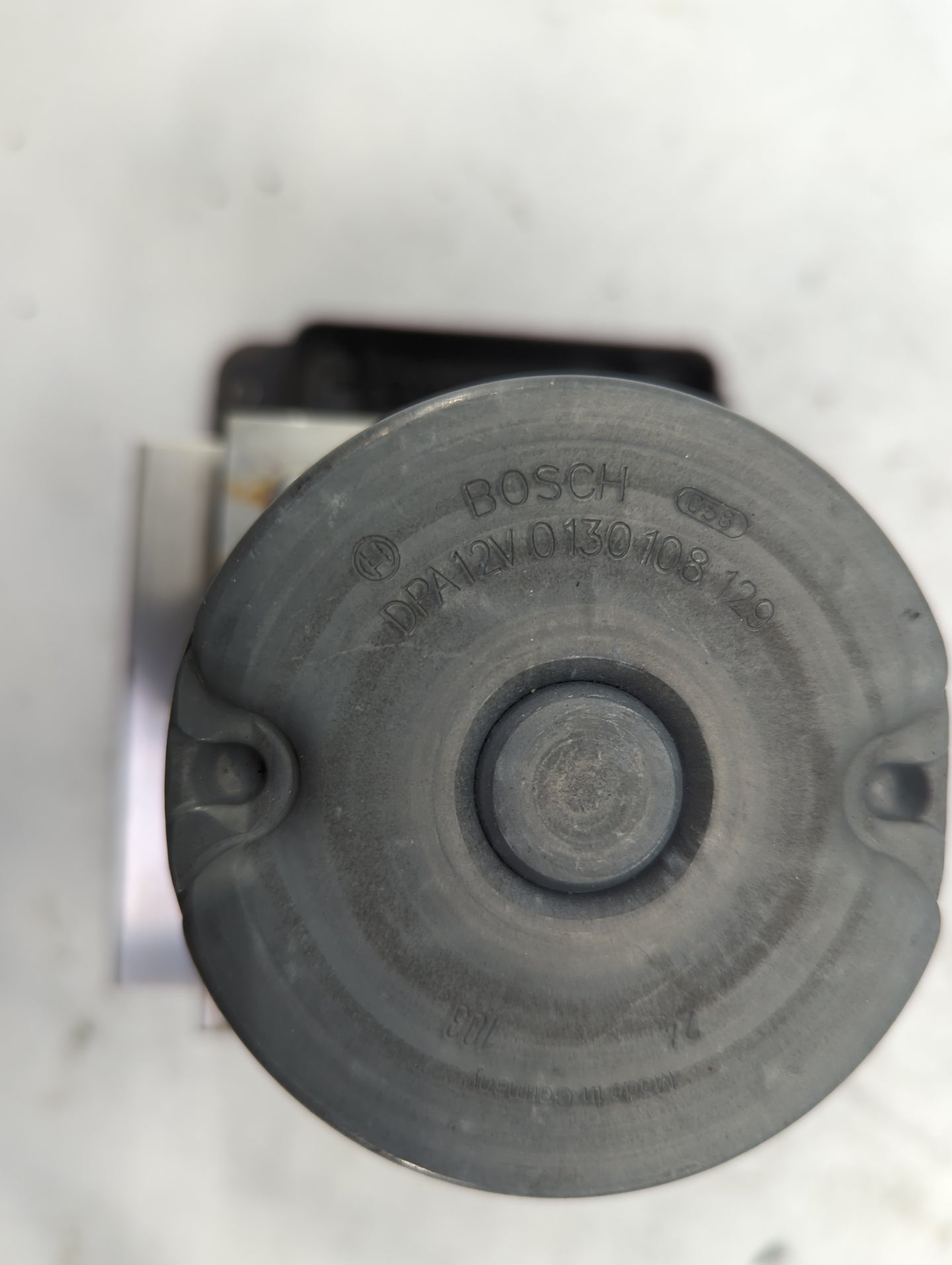 2009-2012 Bmw 750i ABS Pump Control Module Replacement P/N:6851382-01 6850069-01 Fits Fits 2009 2010 2011 2012 2013 OEM Used