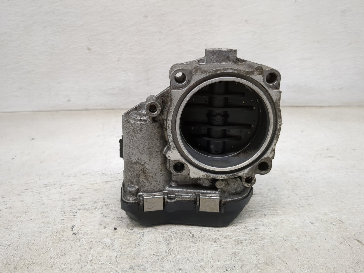 2009-2015 Bmw 750i Throttle Body P/N:A2C53374893 Fits Fits 2008 2009 2010 2011 2012 2013 2014 2015 2016 2017 2018 2019 OEM U
