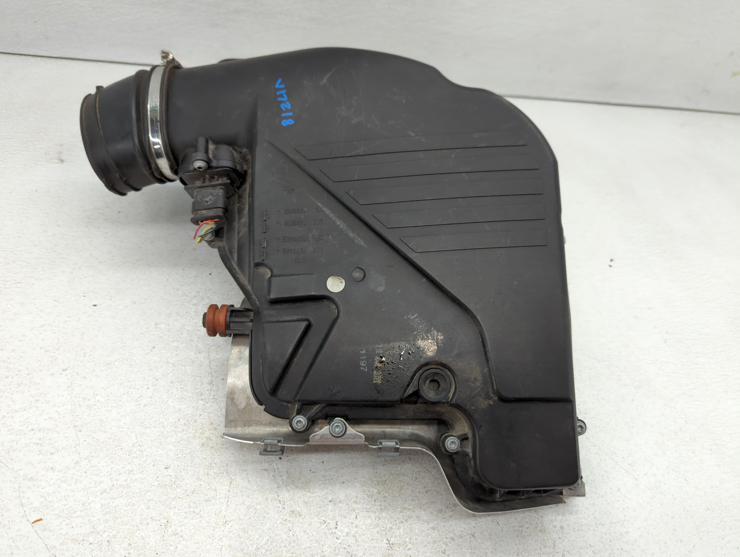 2009-2012 Bmw 750i Air Cleaner Intake-duct Hose Tube - Oemusedautoparts1.com