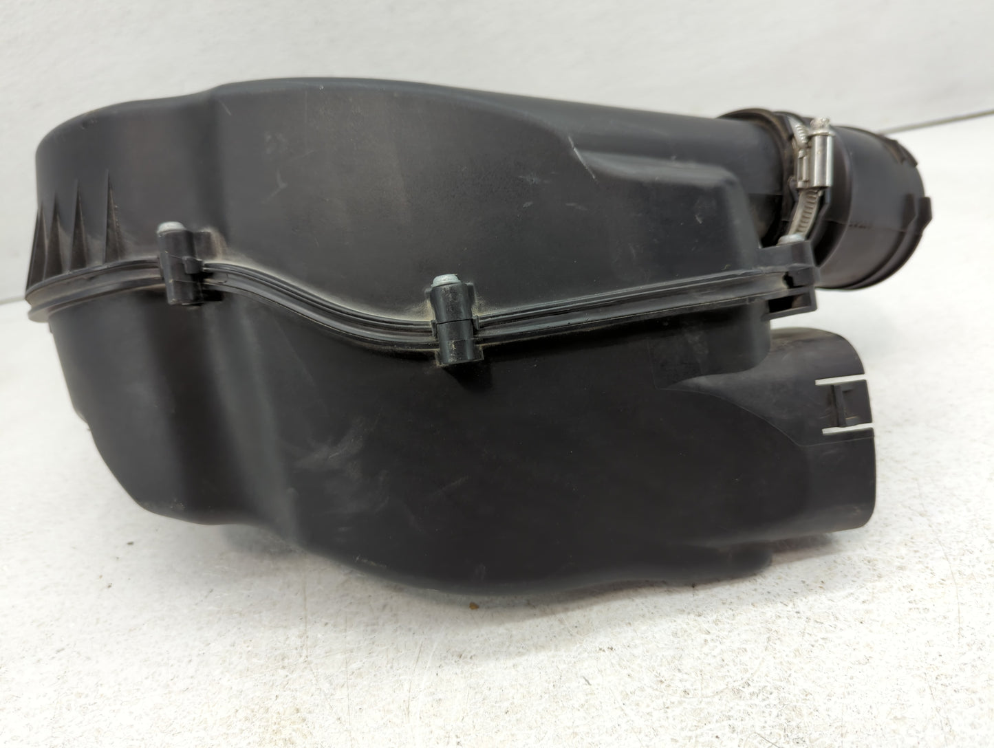 2009-2012 Bmw 750i Air Cleaner Intake-duct Hose Tube - Oemusedautoparts1.com