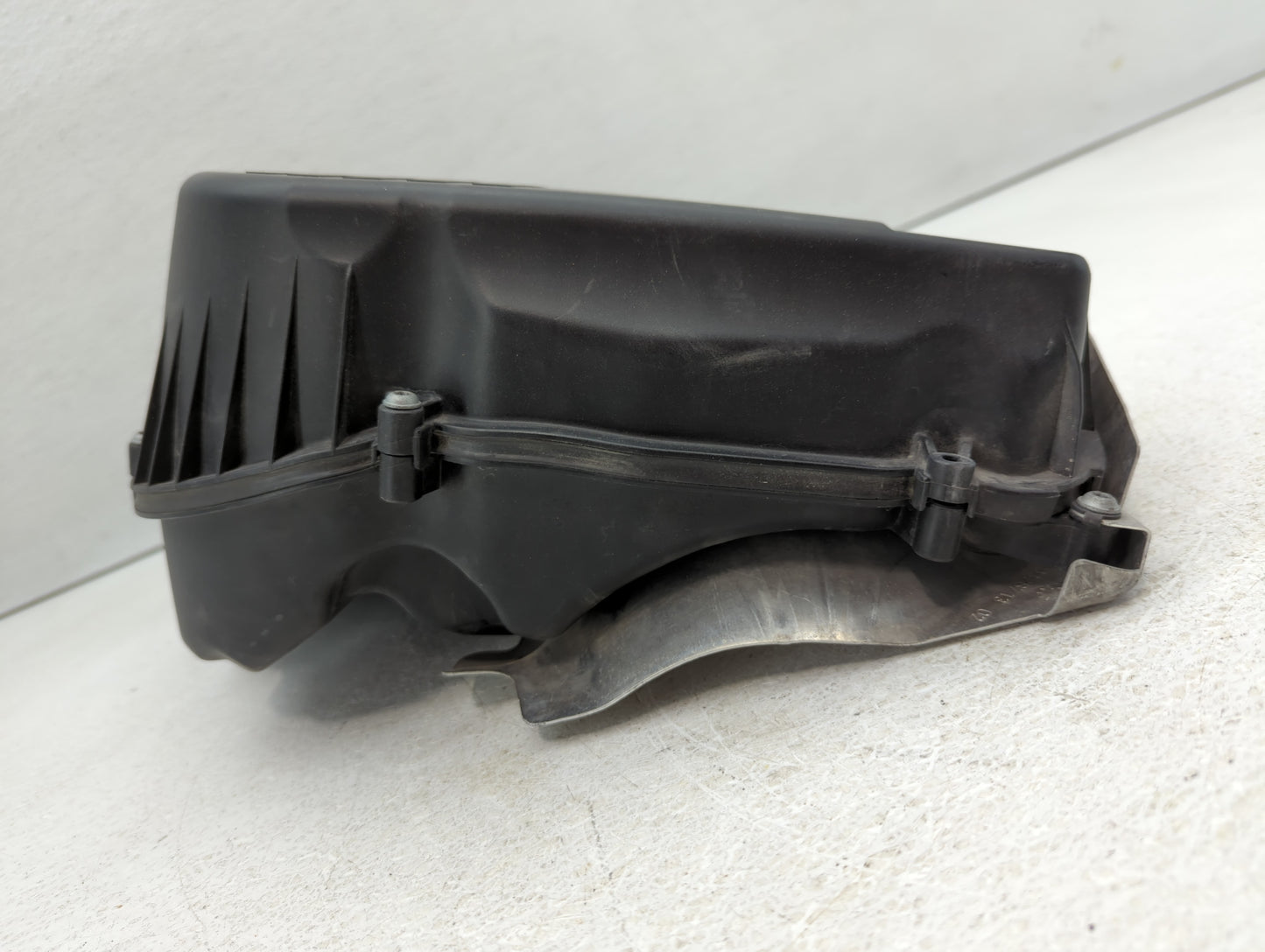 Bmw 750i Air Cleaner Intake-duct Hose Tube - Oemusedautoparts1.com